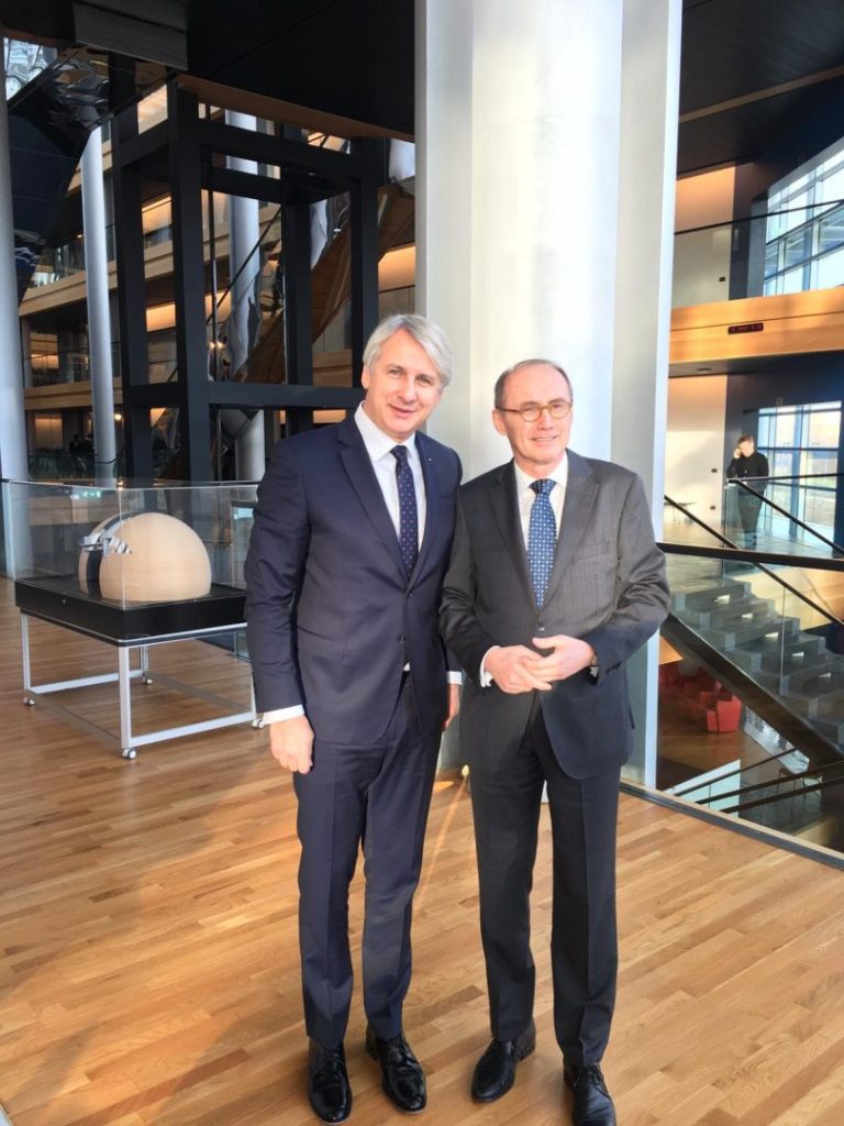 Victor Ponta, candidat la Președinția României: Sprijin pentru proiecte europene, alături de Eugen Teodorovici 7 Victor Ponta, candidat la Președinția României: Sprijin pentru proiecte europene, alături de Eugen Teodorovici